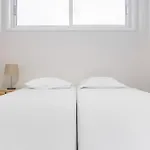F & B Collection - Flat For 5