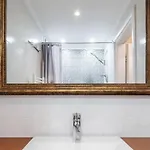 Apartment F & B Collection - Flat For 5 *