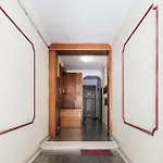 F & B Collection - Flat For 5 Apartment