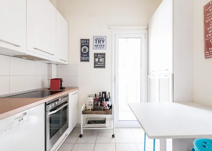 F & B Collection - Flat For 5