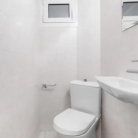 F & B Collection - Flat For 5